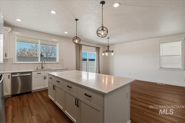 2109 N Gelding Ct, Middleton, ID 83644