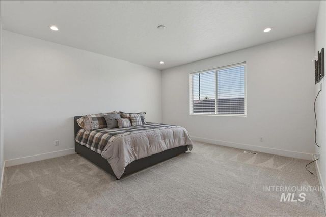 2109 N Gelding Ct, Middleton, ID 83644