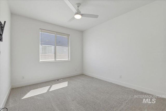 2109 N Gelding Ct, Middleton, ID 83644