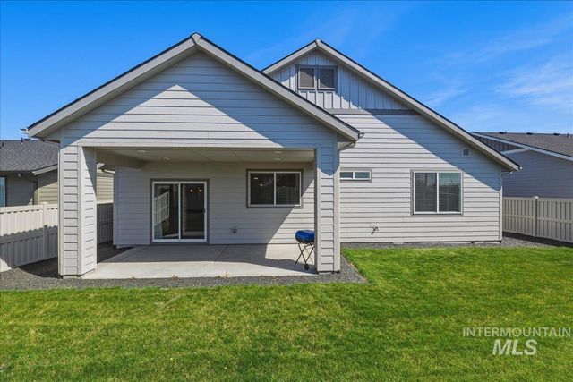 2109 N Gelding Ct, Middleton, ID 83644