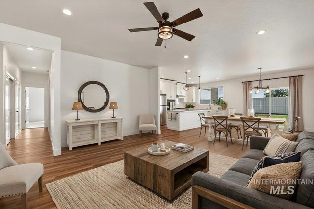 2109 N Gelding Ct, Middleton, ID 83644