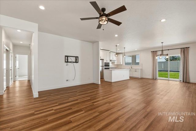 2109 N Gelding Ct, Middleton, ID 83644