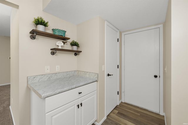 304 Morning Wind Place, Kendallville, IN 46755