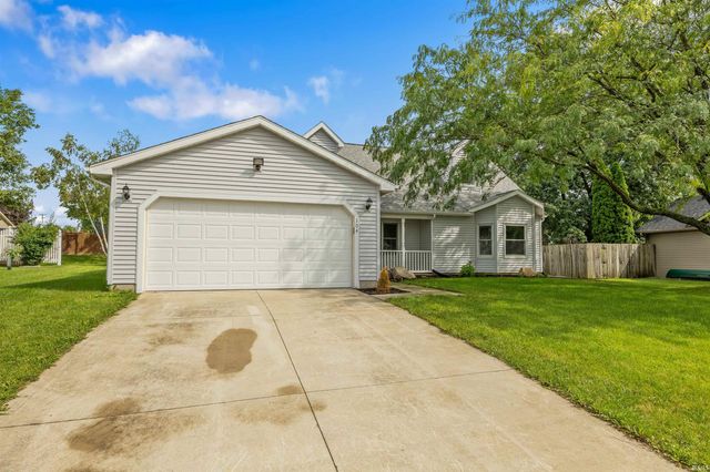 304 Morning Wind Place, Kendallville, IN 46755
