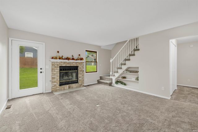 304 Morning Wind Place, Kendallville, IN 46755