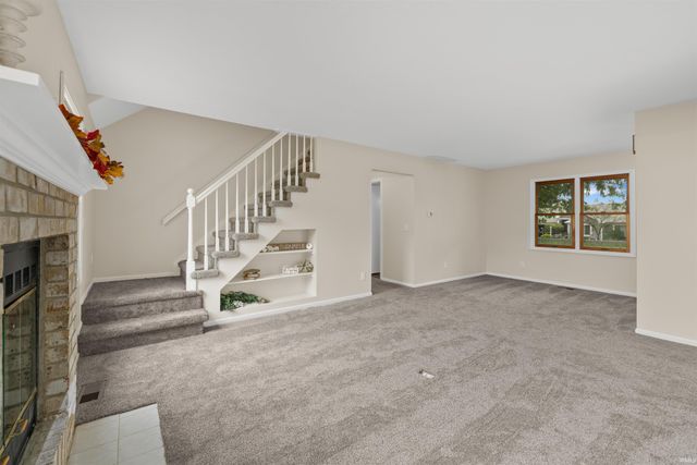 304 Morning Wind Place, Kendallville, IN 46755