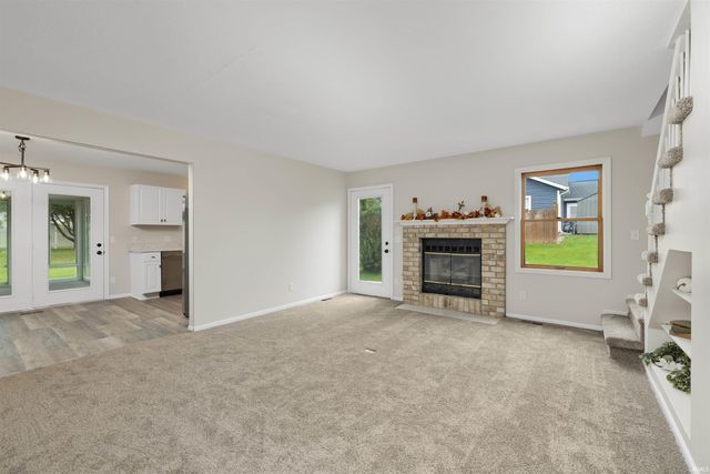 304 Morning Wind Place, Kendallville, IN 46755