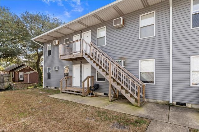 9628 10th Bay St Apt 16, Norfolk, VA 23518