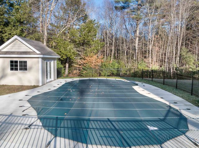 18 Sofia Way, Nottingham, NH 03290