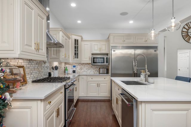 18 Sofia Way, Nottingham, NH 03290