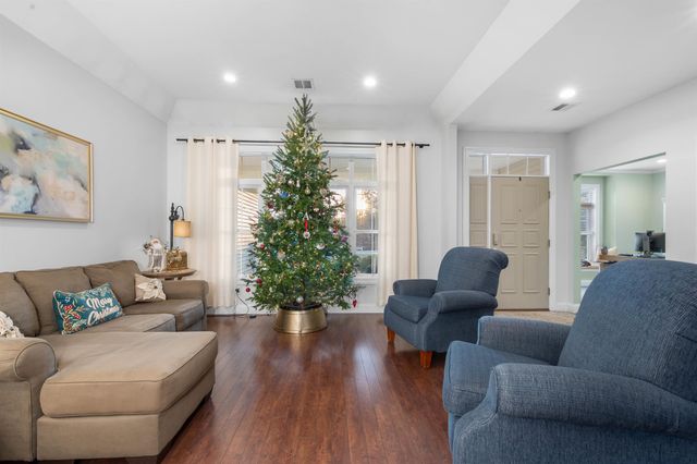 18 Sofia Way, Nottingham, NH 03290