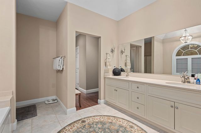 18 Sofia Way, Nottingham, NH 03290