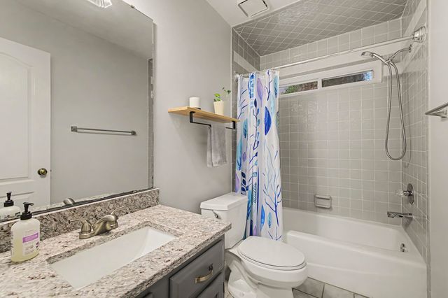 2557 Noble Drive, Tallahassee, FL 32308