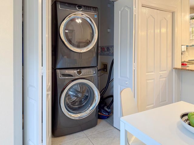 2557 Noble Drive, Tallahassee, FL 32308