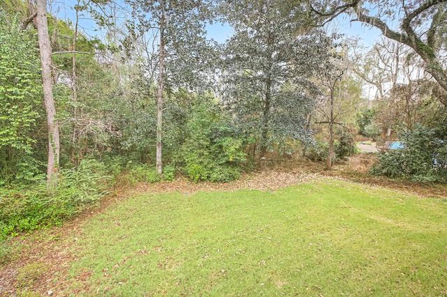 2557 Noble Drive, Tallahassee, FL 32308