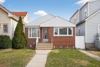 5321 N Mcvicker Avenue, Chicago, IL 60630
