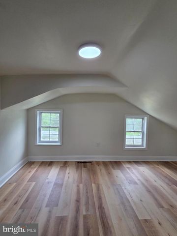 588 BLANDON RD, Fleetwood, PA 19522