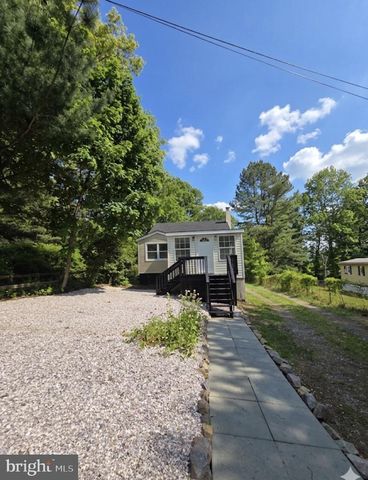 588 BLANDON RD, Fleetwood, PA 19522