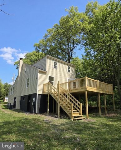 588 BLANDON RD, Fleetwood, PA 19522