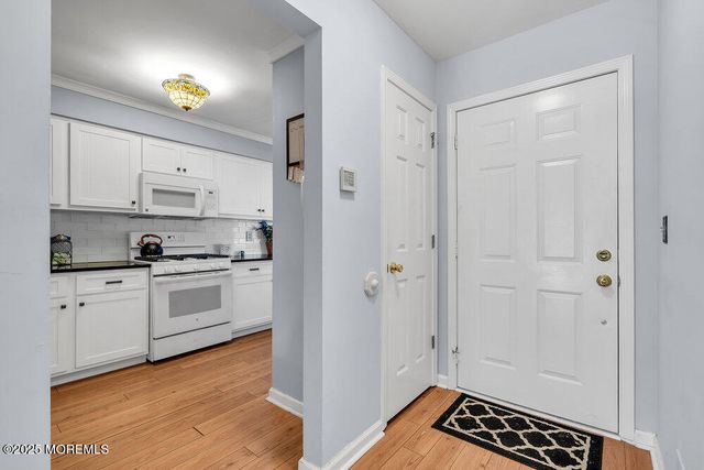 5 Cherrywood Circle 105, Brick, NJ 08724