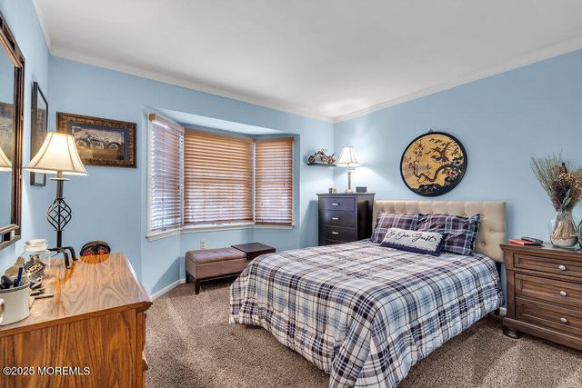 5 Cherrywood Circle 105, Brick, NJ 08724