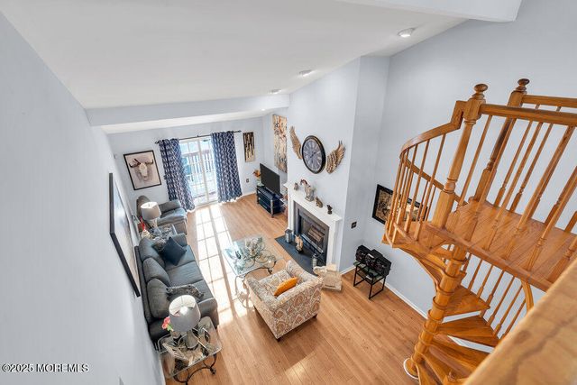 5 Cherrywood Circle 105, Brick, NJ 08724