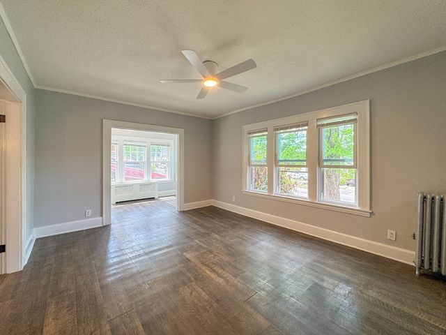 185 Leyfred Ter, Springfield, MA 01108