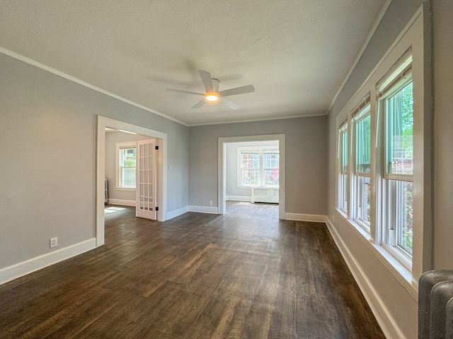 185 Leyfred Ter, Springfield, MA 01108
