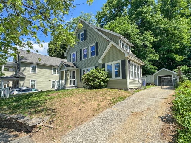 185 Leyfred Ter, Springfield, MA 01108