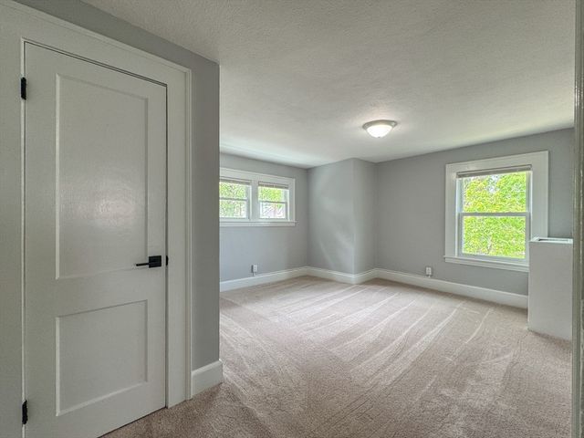 185 Leyfred Ter, Springfield, MA 01108