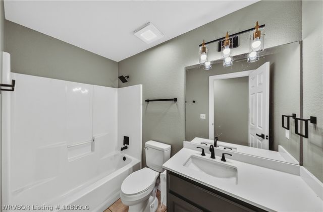 6010 Overland Drive, Siloam Springs, AR 72761