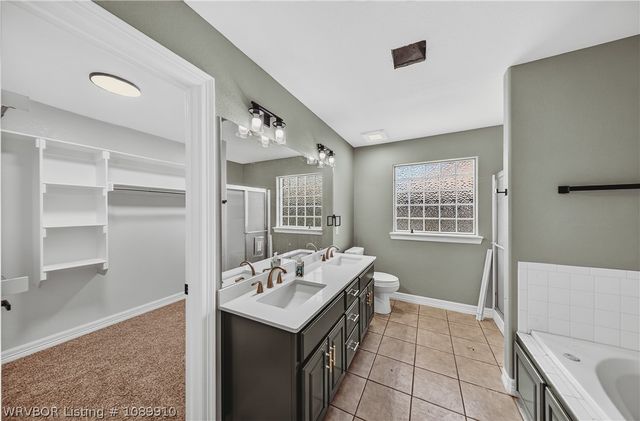 6010 Overland Drive, Siloam Springs, AR 72761