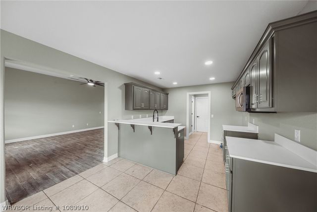 6010 Overland Drive, Siloam Springs, AR 72761