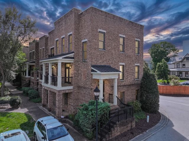 530 John Haywood Way 104, Raleigh, NC 27604