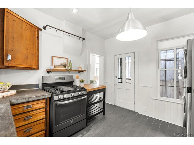 3415 Arapahoe St, Denver, CO 80205