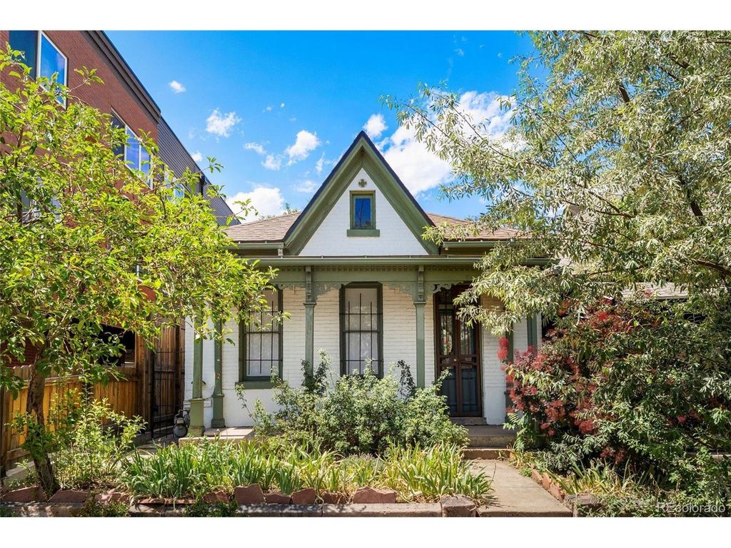 3415 Arapahoe St, Denver, CO 80205