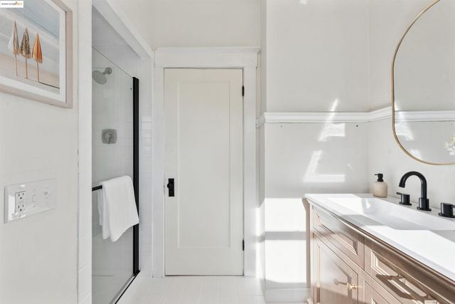 5150 Coronado, Oakland, CA 94618