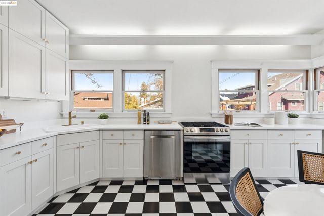 5150 Coronado, Oakland, CA 94618