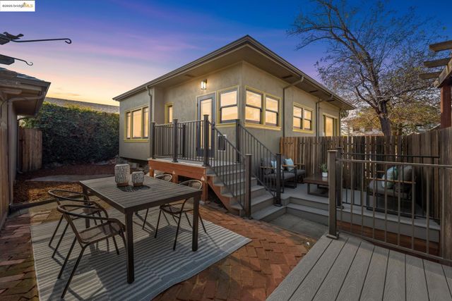 5150 Coronado, Oakland, CA 94618