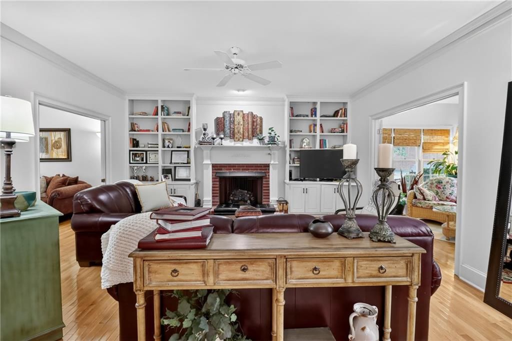 Image 15 of property listing at 1290 Oxford Drive SE, Conyers, GA 30013