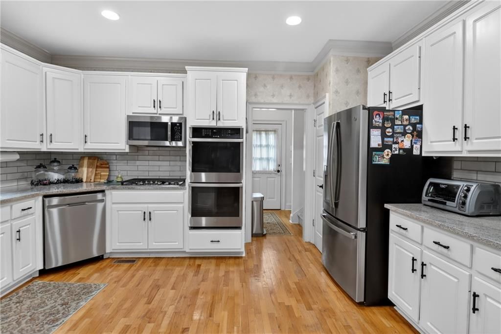 Image 26 of property listing at 1290 Oxford Drive SE, Conyers, GA 30013