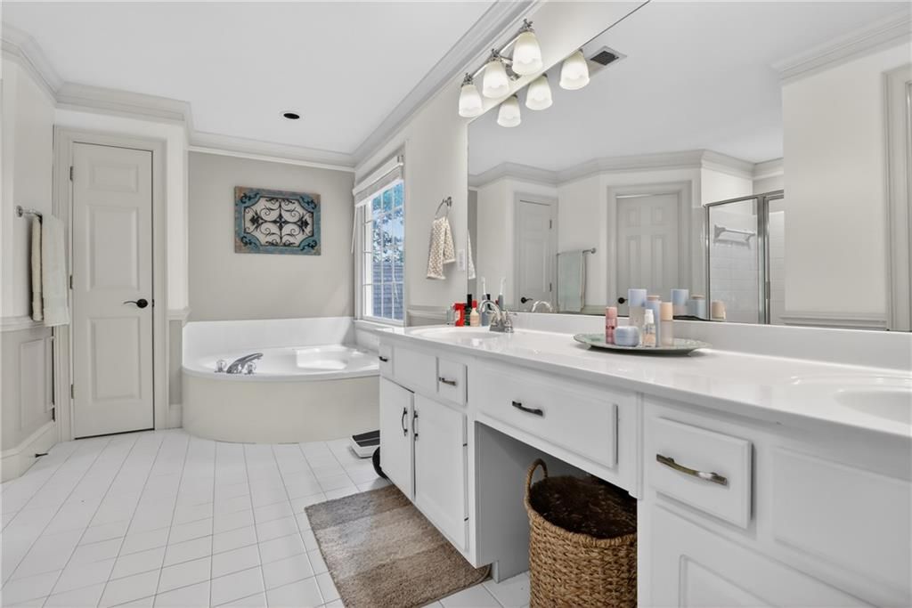 Image 40 of property listing at 1290 Oxford Drive SE, Conyers, GA 30013