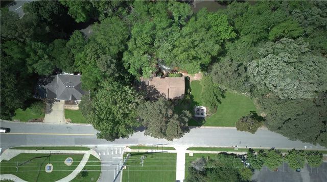 1905 Thomas Bishop LN, Virginia Beach, VA 23454