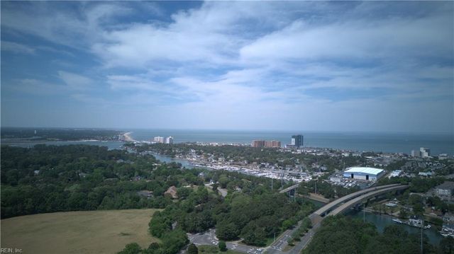 1905 Thomas Bishop LN, Virginia Beach, VA 23454
