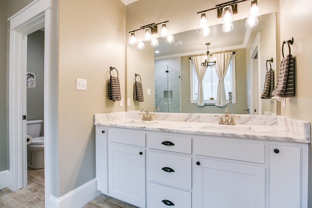 Image 23 of property listing at 1954 Beaty Rd, San Angelo, TX 76904