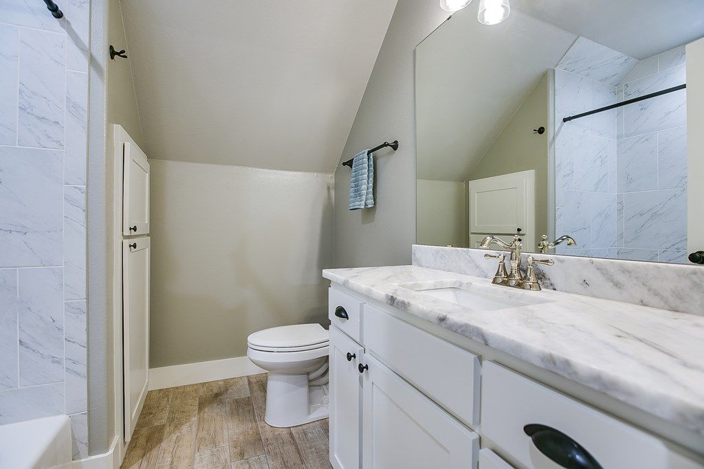 Image 29 of property listing at 1954 Beaty Rd, San Angelo, TX 76904