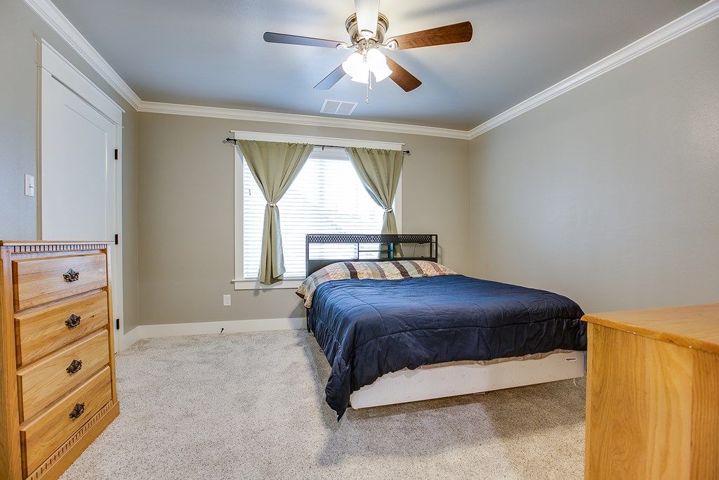 Image 31 of property listing at 1954 Beaty Rd, San Angelo, TX 76904