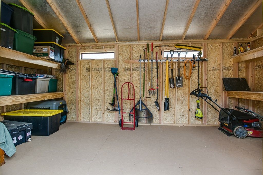 Image 36 of property listing at 1954 Beaty Rd, San Angelo, TX 76904