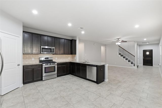 1611 N City Oaks Lane, Houston, TX 77047