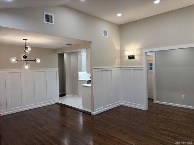 12 Hampton Road, Sound Beach, NY 11789